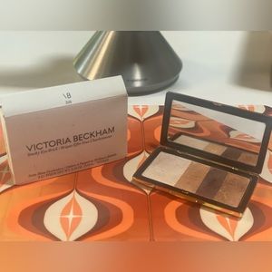 Victoria Beckham Smoky Eye Brick in Silk
